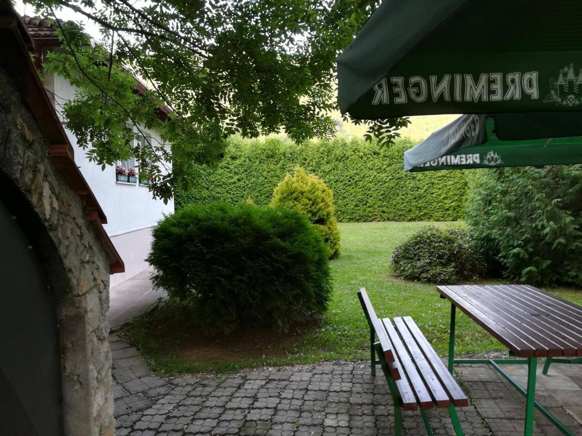 Villa Nana Kulen Vakuf Eksteriør bilde